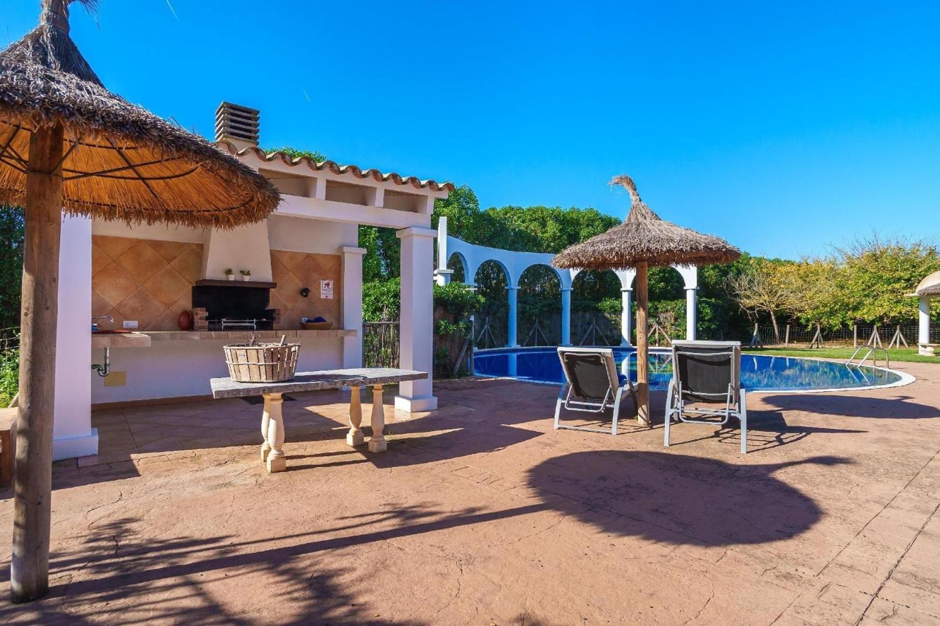 Schoenes Mit Pool Fuer 6 Personen Ferienhaus