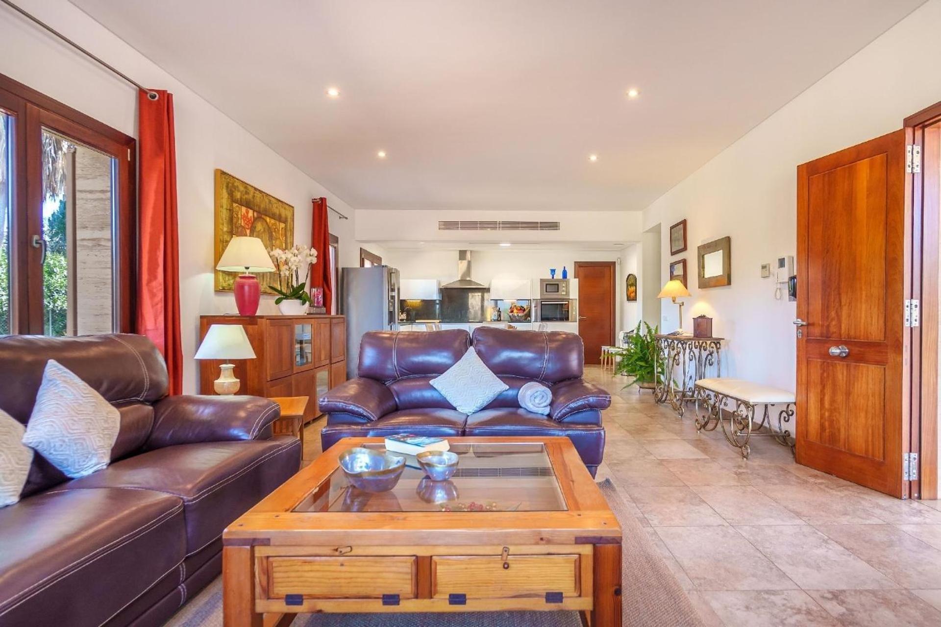 Ferienhaus Schoenes Mit Pool Fuer 6 Personen