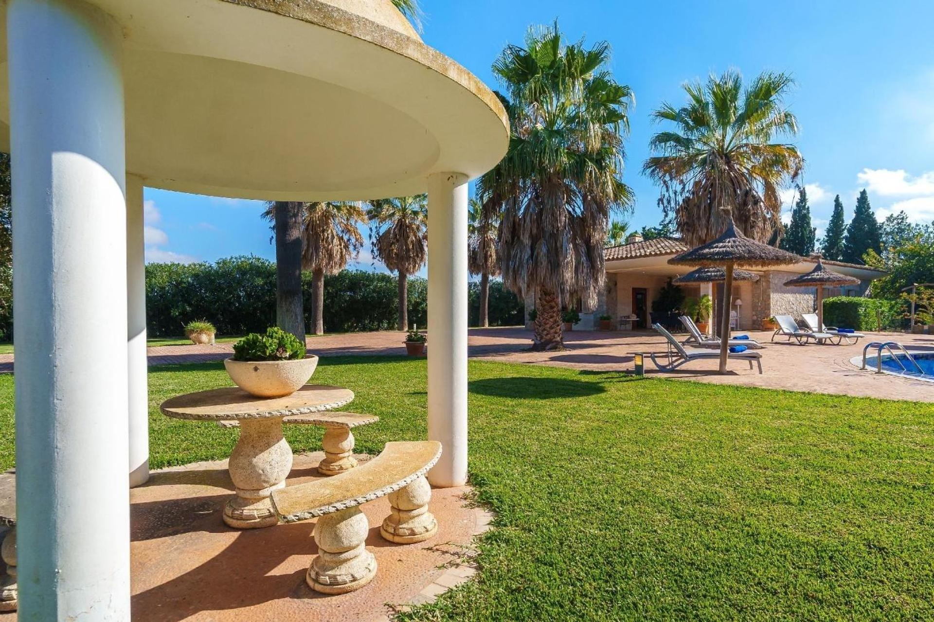 Schoenes Mit Pool Fuer 6 Personen Ferienhaus